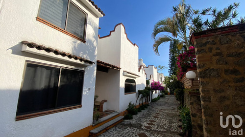 Venta Casa 3 Ambientes Lomas De Atzingo