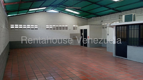 Gisselle Lobo Tiene Moderno Galpon En El Oeste De Barquisimeto Con 140 Metros Cuadrados Excelente Ubicacion Zona Comercial Activa Cuenta Con Oficina Baños Deposito Ideal Para Tu Negocio 2 5 1 0 6 4 2