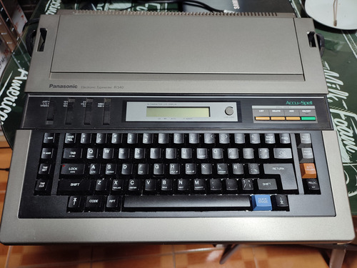 Máquina De Escribir Panasonic R340 Excelente Estado.