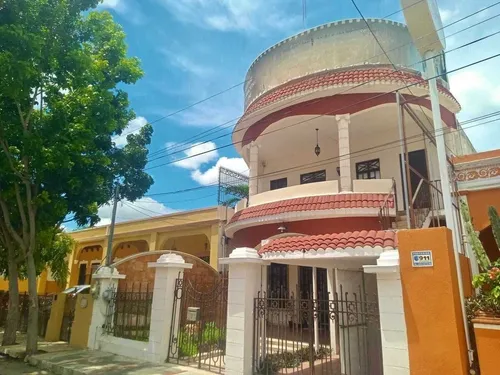 Espectacular Casa En Itzimna Ideal Oficinas O Vivienda (fvc-1463)