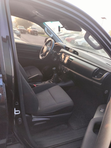 Toyota Hilux 2.7 Cabina Doble Sr Mt