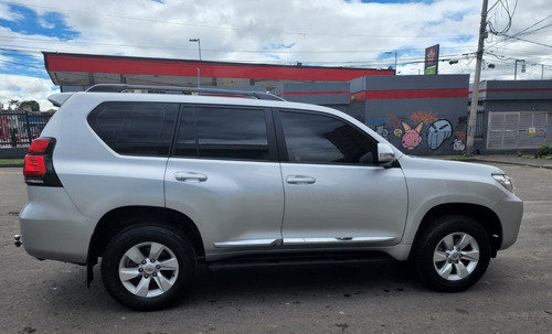 Imagen 6 de 25 de Toyota Prado 3.0 Tx-l Fl