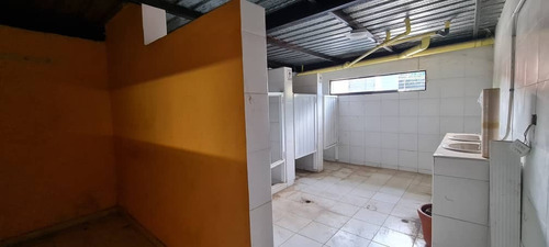 Imagen 4 de 13 de Johanna Castillo Alquila 04145951217 Galpon En Yagua