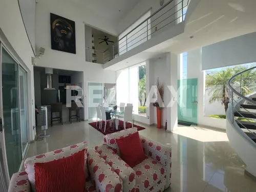 Casa En Venta En Fraccionamiento Real De Oaxtepec