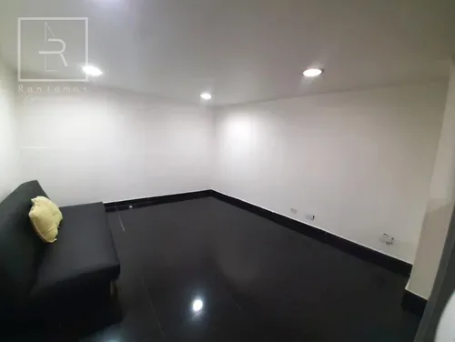 Oficina En Venta En Centro De Medellín. Cod V10329
