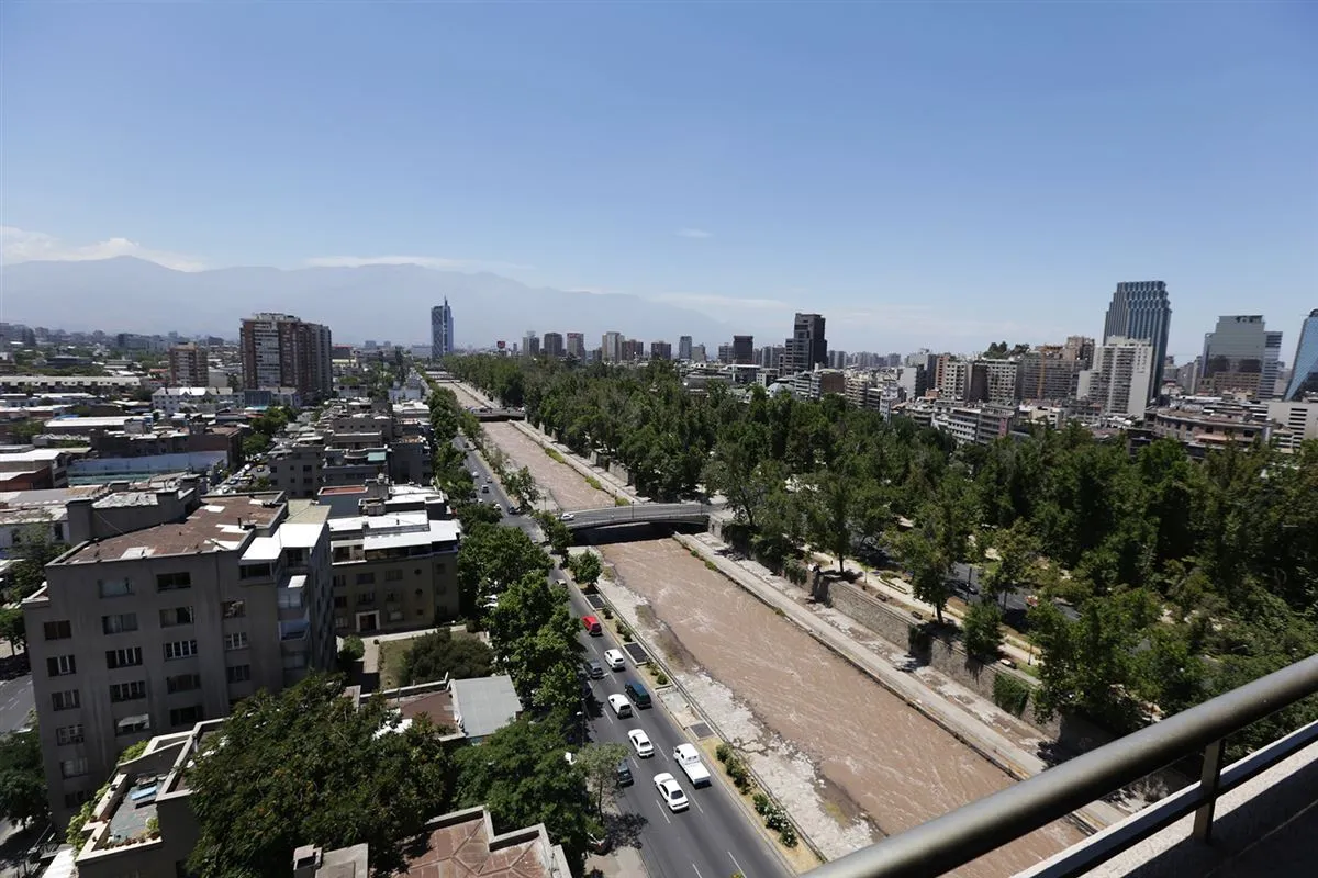 Imagen 2 de 12 de Departamento En Arriendo De 1 Dorm. En Recoleta