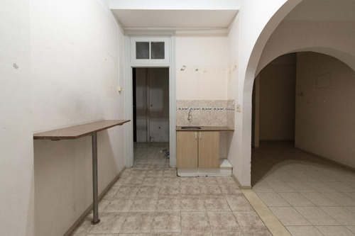 Espectacular Apartamento De Estilo De 400 M2, Av. 18 De Julio Frente A Plaza Del Entrevero
