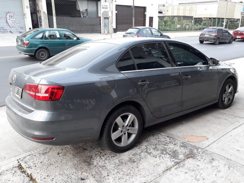 Volkswagen Vento 2.5 Luxury 170cv 2015