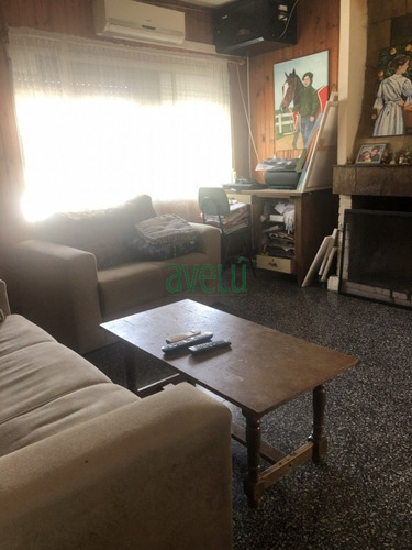 Muy Linda Casa En Venta !!! Gran Oportunidad !!!- Ref: 1388