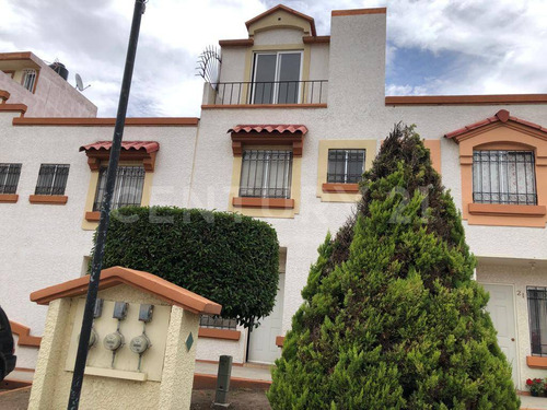 Casa En Venta En Villa Del Real Tecamac Estado De México, Tres Niveles