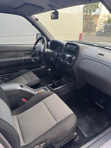 Nissan NP300 2.5 Cabina Doble 133cv 4x2