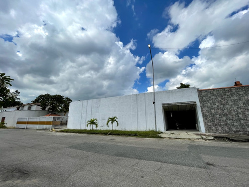 Mary Castro Vende Casa En Prebo Ii Vanguardista Calle Cerrada. 