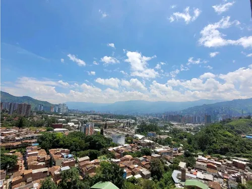 Excelente Visual Panorámica - La Estrella Sector La Aldea