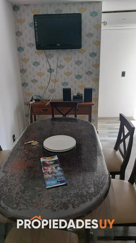 Vende Apartamento De 2 Dormitorios En Peninsula, Punta Del Este