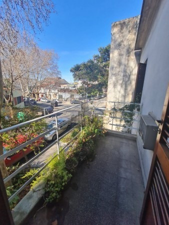 Imagen 10 de 13 de Venta - Casa - Ph 4 Cuatro Ambientes - Terraza - La Paternal - Oportunidad - Terraza