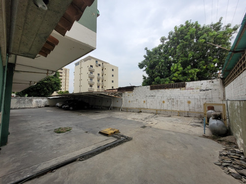 Imagen 11 de 15 de Apartamento En Alquiler En La Romana Maracay Centrico - Br