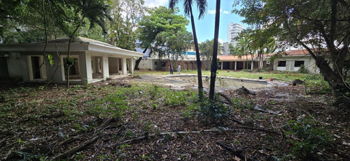 ¡terreno De 3,642 M² En Venta En Ubicación Estratégica En El Centro De La Ciudad!