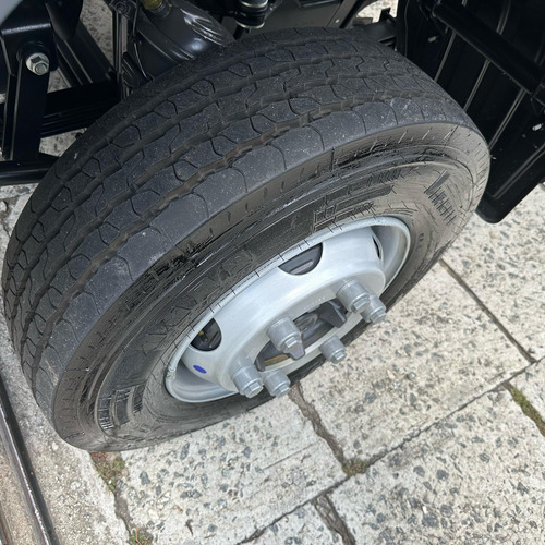 Mb Accelo 1017 Ano 2025 Chassi 4x2 Zero Km Financia Até 100%