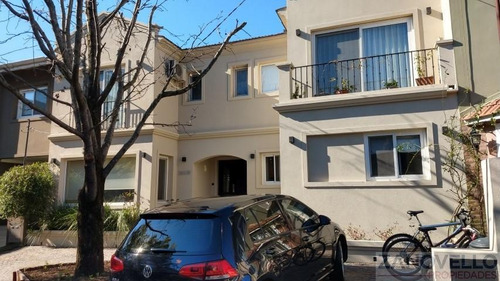 Imagen 1 de 14 de Casa En Barrio Cerrado En Beccar