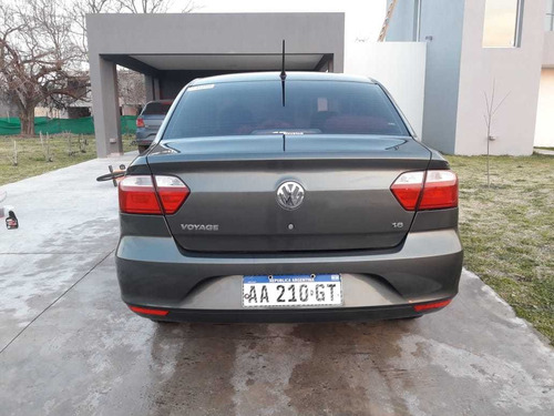 Volkswagen Voyage 1.6 Trenline 101cv 2016
