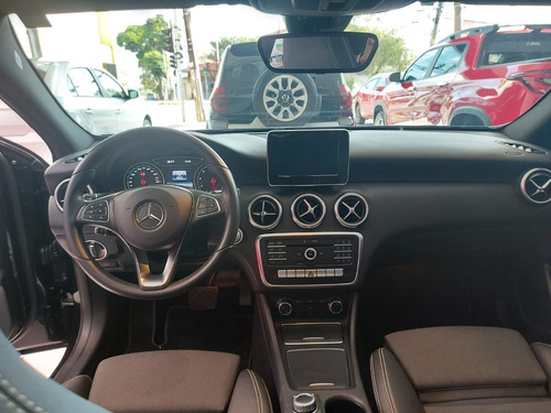 Imagem 12 de 12 de Mercedes Benz A 200 2018