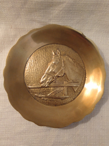 Plato De Bronce Macizo Motivo Caballo