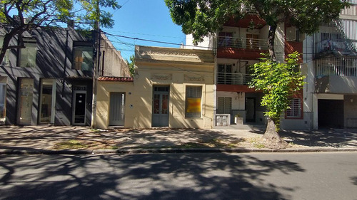 Casa A Reciclar Con Espacio Aéreo Y Posibilidad De Construir Luis Agote