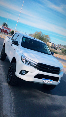 Toyota Hilux 2.8 Cd Srx 177cv 4x4 At