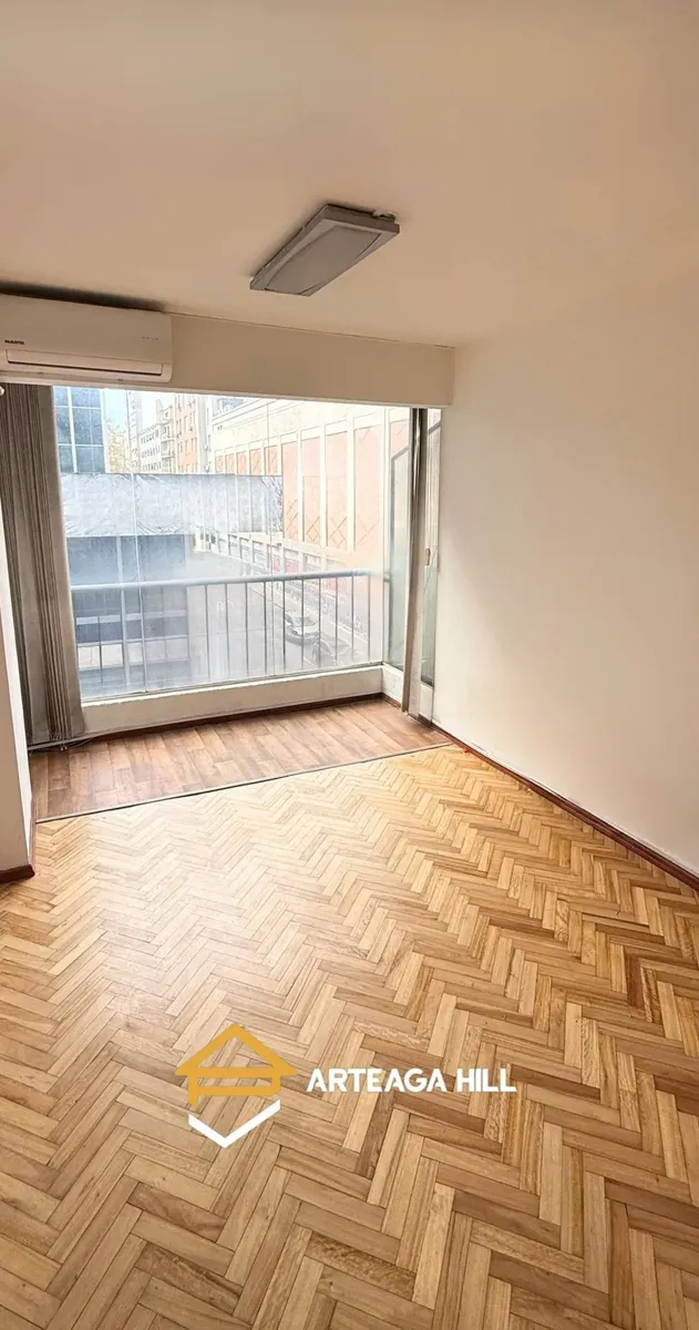 Alquiler | Apartamento De 2 Dormitorios En Cordón | Ideal Consultorio O Vivienda | Bajos Gastos Comunes | A Pasos De 18 De Julio · Foto 3