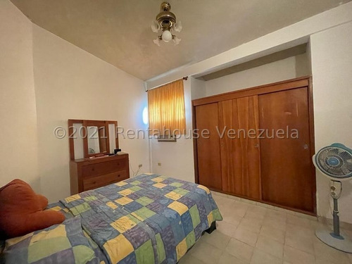 Imagen 10 de 13 de Bella Casa En Venta En Puerta Maraven Punto Fijo 04146954944 23-3982