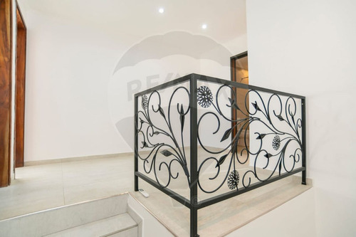 Casa En Venta En Arana