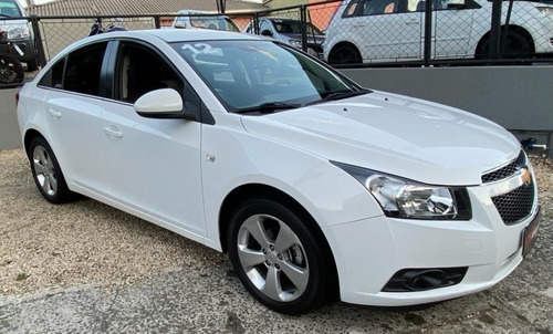 Imagem 2 de 11 de Cruze Lt Sedan (aut) 2012