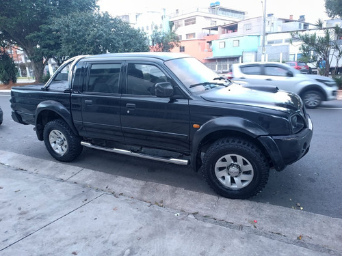 Mitsubishi L200 2.5 Sport Hpe Cab. Dupla 4x4 Aut. 4p
