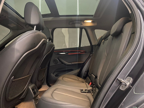 Imagem 13 de 15 de Bmw X1 2.0 Sdrive20i X-line Activeflex 2017 Teto Solar