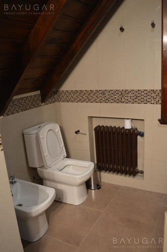 Imagen 29 de 30 de Venta - Casa Sobre Amplio Terreno En Villa Mora Bayugar Negocios Inmobiliarios