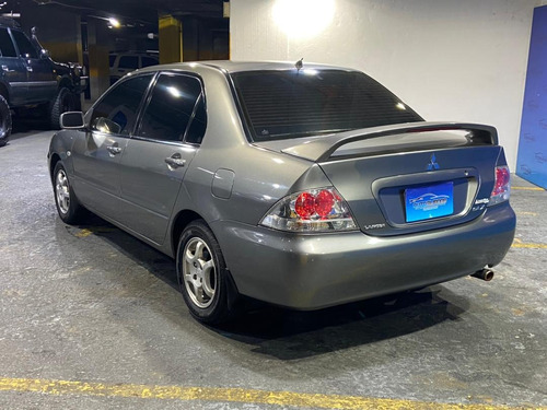 Imagen 4 de 14 de Mitsubishi Lancer Glx Sinc Año 2011 Único Dueño