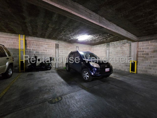 Cómodo Apartamento En Venta Urb. Base Aragua, Maracay, Con Conexión A Pozo, 25-12202 Mv