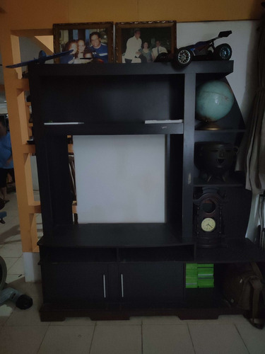 Imagen 2 de 2 de Mueble Para Tv Moderno/rustico Seminuevo