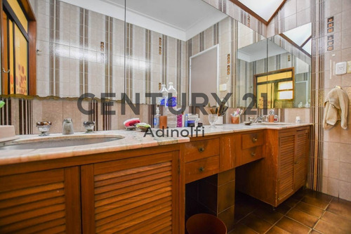 Imagen 23 de 30 de Calle 55 E/ Diag. 74 Y 14 - Casa En Venta Con Pileta Y Parque -