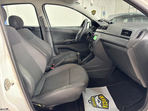 Volkswagen Voyage 1.0 12v Total Flex 4p