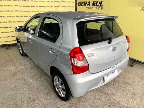 Imagem 7 de 7 de Etios X 1.3 16v Flex 14/15 Prata