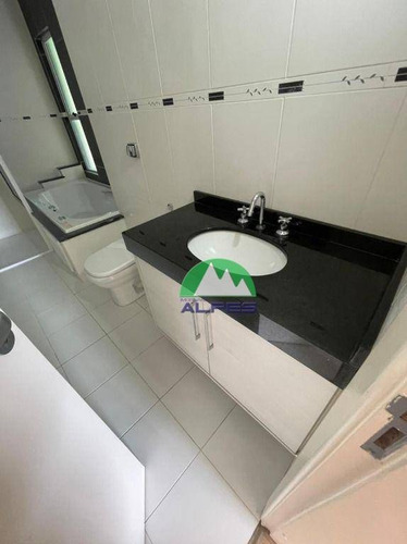 Imagem 24 de 30 de Triplex Mobiliado E Super Bem Localizado! - So1613
