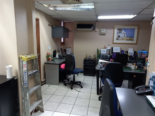 Imagen 7 de 9 de Oficina En Venta En Santiago