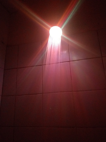 Imagen 7 de 8 de Ducha Con Luces Leds Multicolor