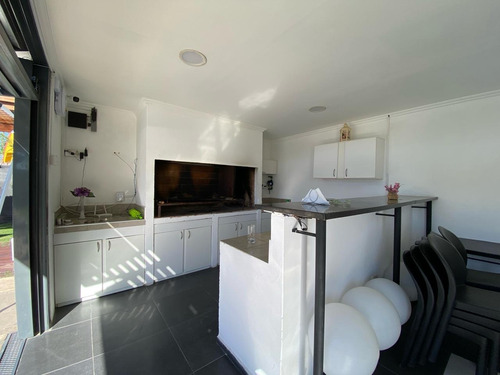 Quinta En Venta - La Florida - Zarate