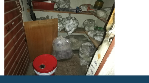 Local Con Negocio Funcionando En Venta En Las Plazas