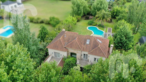 Imagen 2 de 30 de Venta Casa - Haras Del Sur