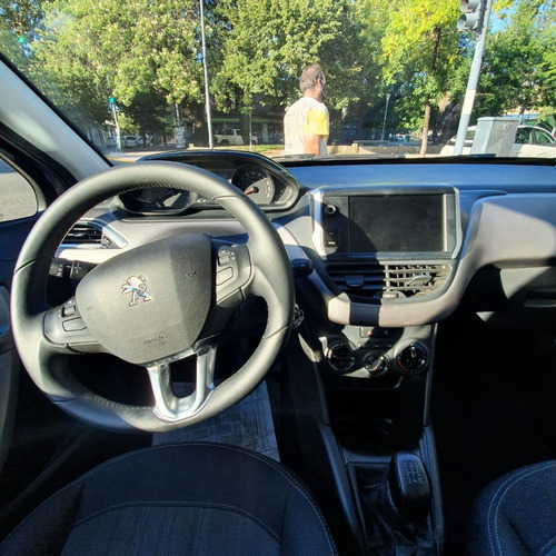 Peugeot208 Allure 1.6 2017 Prost