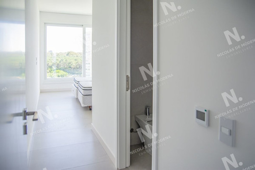 Imagen 21 de 30 de Hermoso Departamento En Tiburón Iii Con Agradable Vista. - Punta Del Este Brava