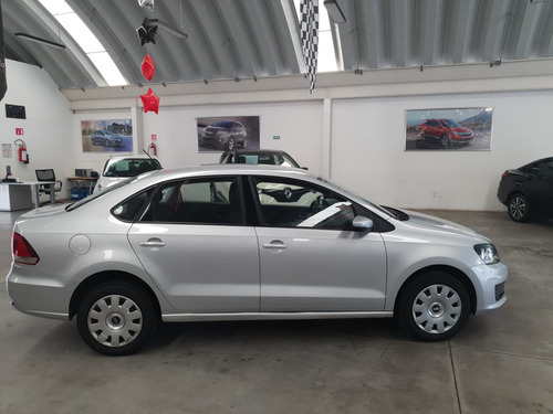 Imagen 8 de 15 de Volkswagen Vento Starline Tiptronic 2020